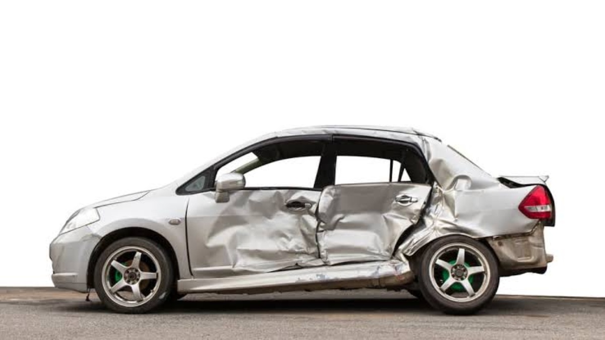 How does insurance determine the value of a totaled car
