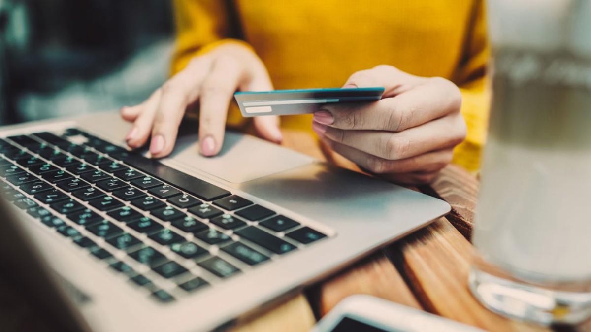 Is it cheaper to pay car insurance every 6 months